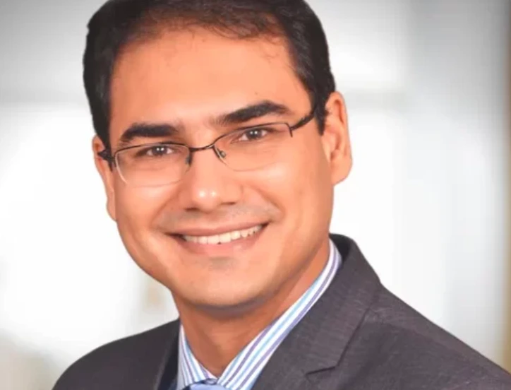 Best plastic surgeon in India